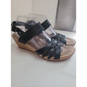 Ugg Sandals Size 10 Black Leather Slingback Wedge Heel Chic Party Summer